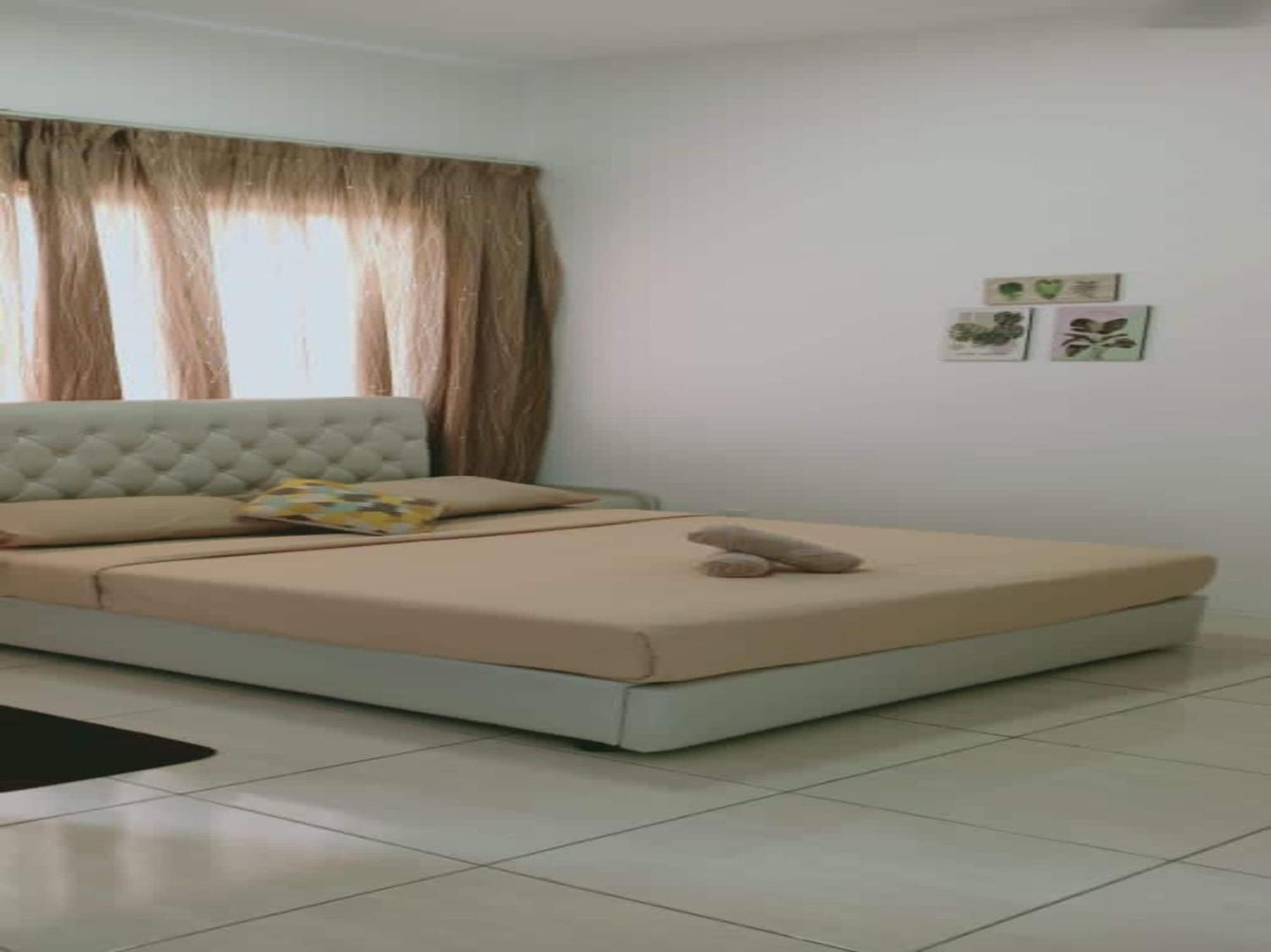 Oyo 91086 Bayu Service Apartment Kuah Exterior foto