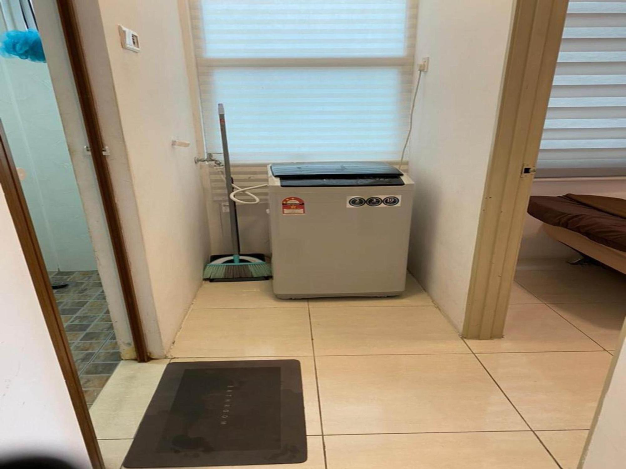 Oyo 91086 Bayu Service Apartment Kuah Exterior foto